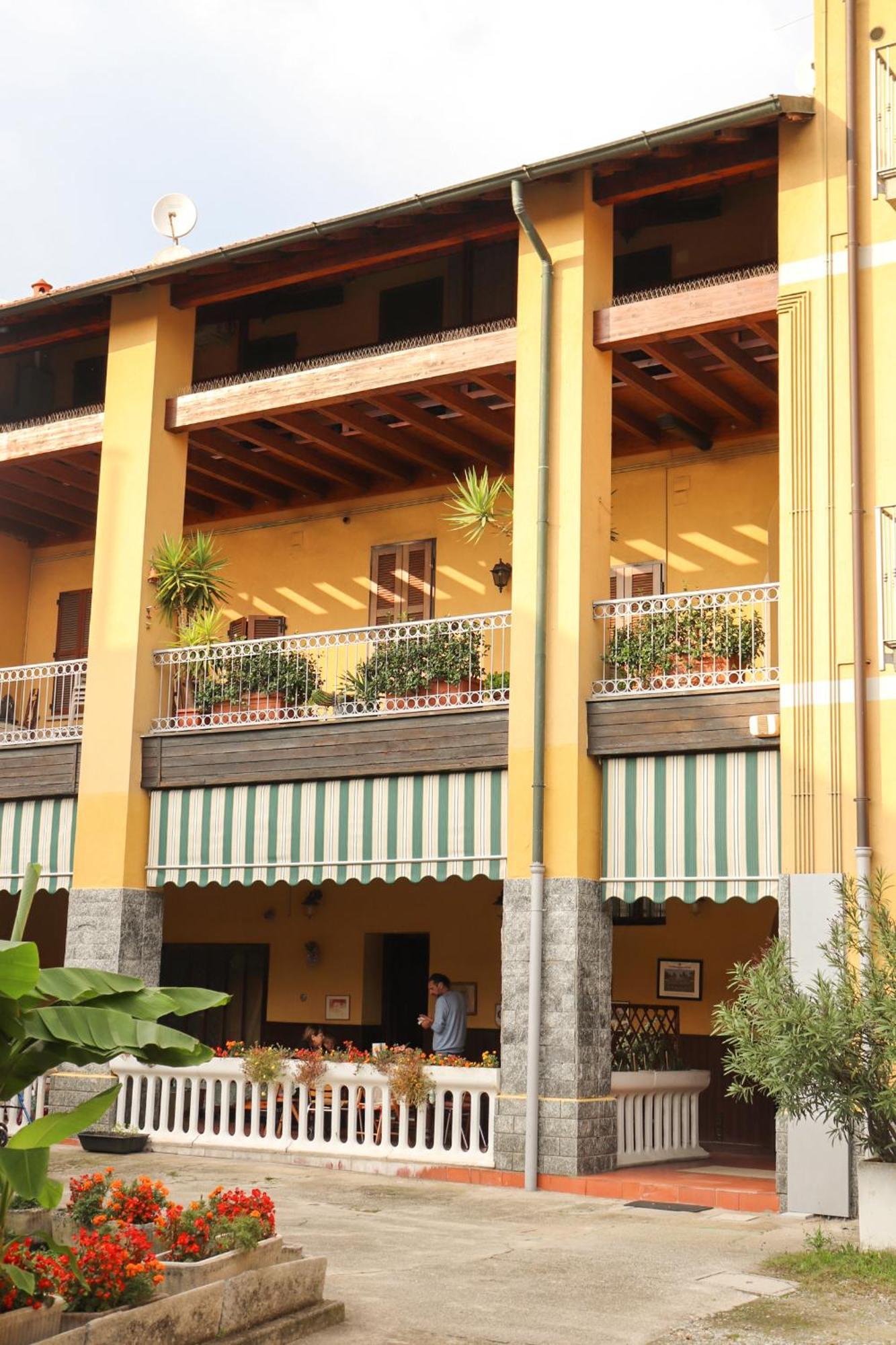 La Corte Di Brusuglio Apartments Cormano Kültér fotó